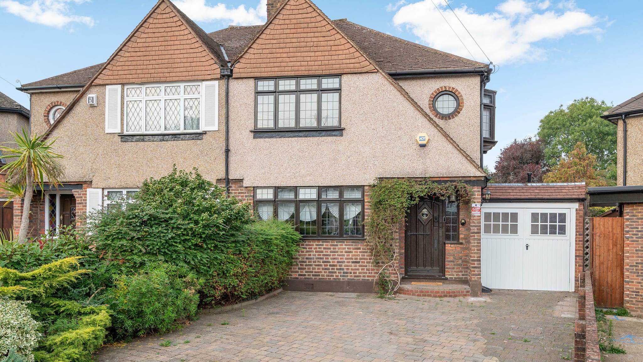 House Extensions Windlesham: completed project by Grand Innovations