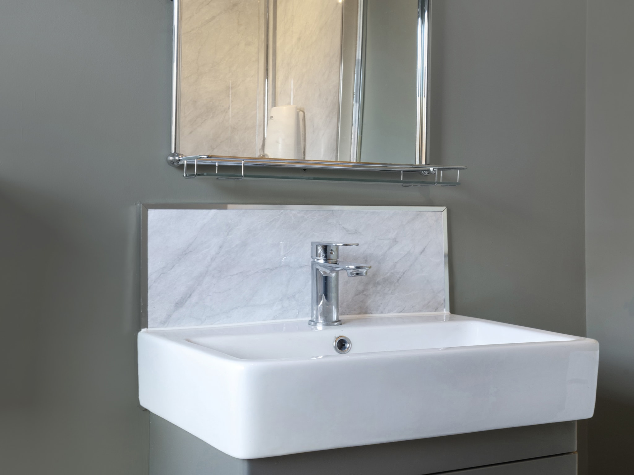 Kingston Multi-Bathroom Renovation, photo 3